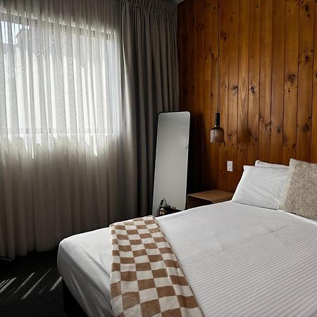 The Sherwood Hotel Лисмор Экстерьер фото