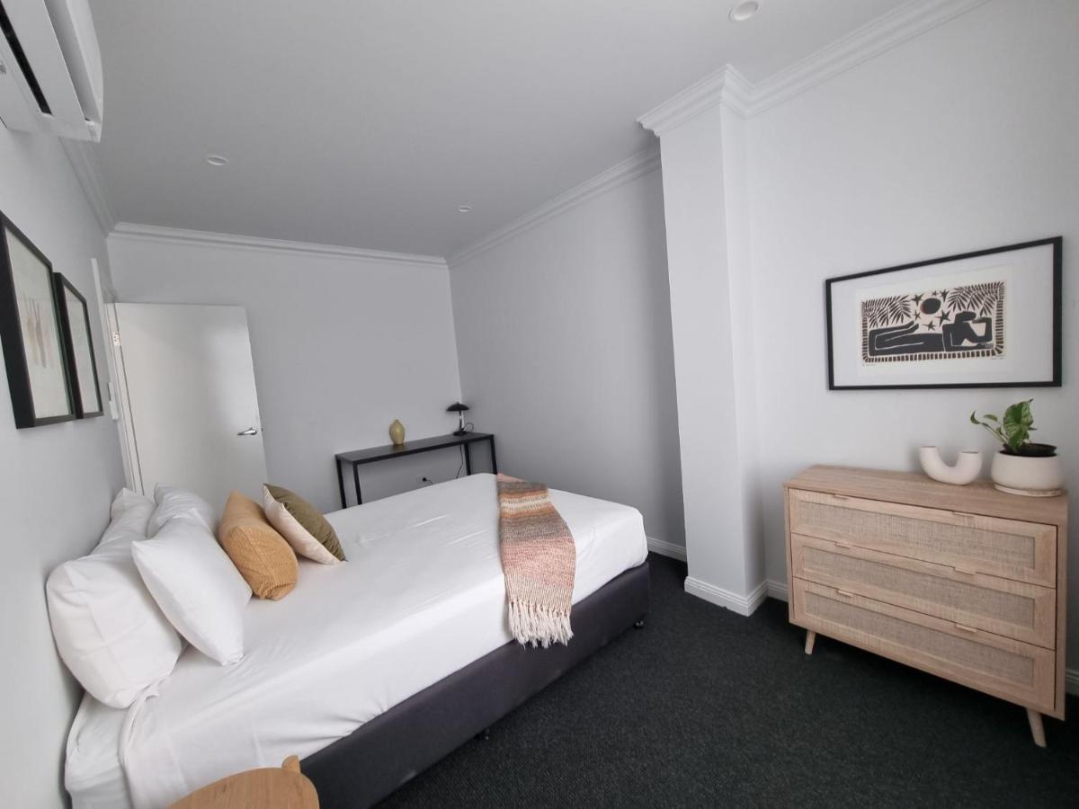 The Sherwood Hotel Лисмор Экстерьер фото