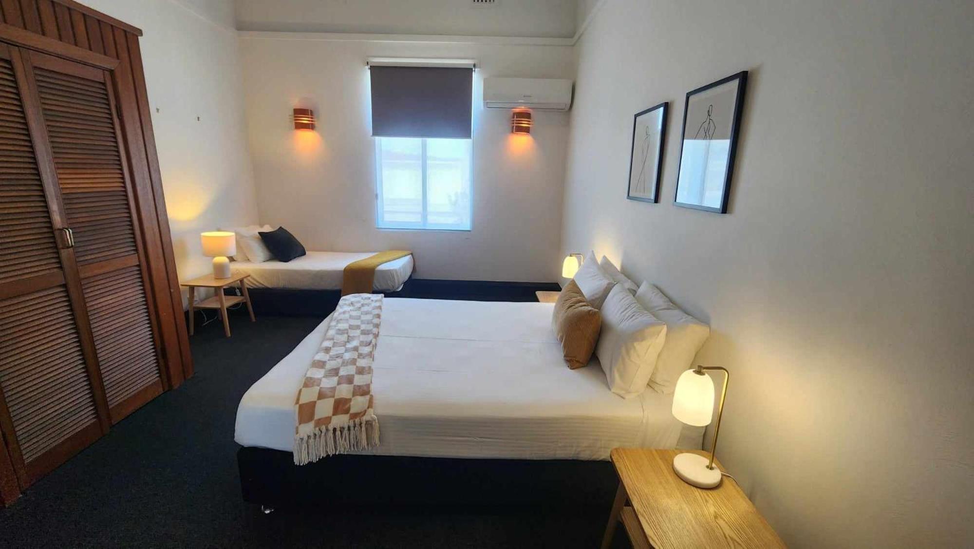 The Sherwood Hotel Лисмор Экстерьер фото