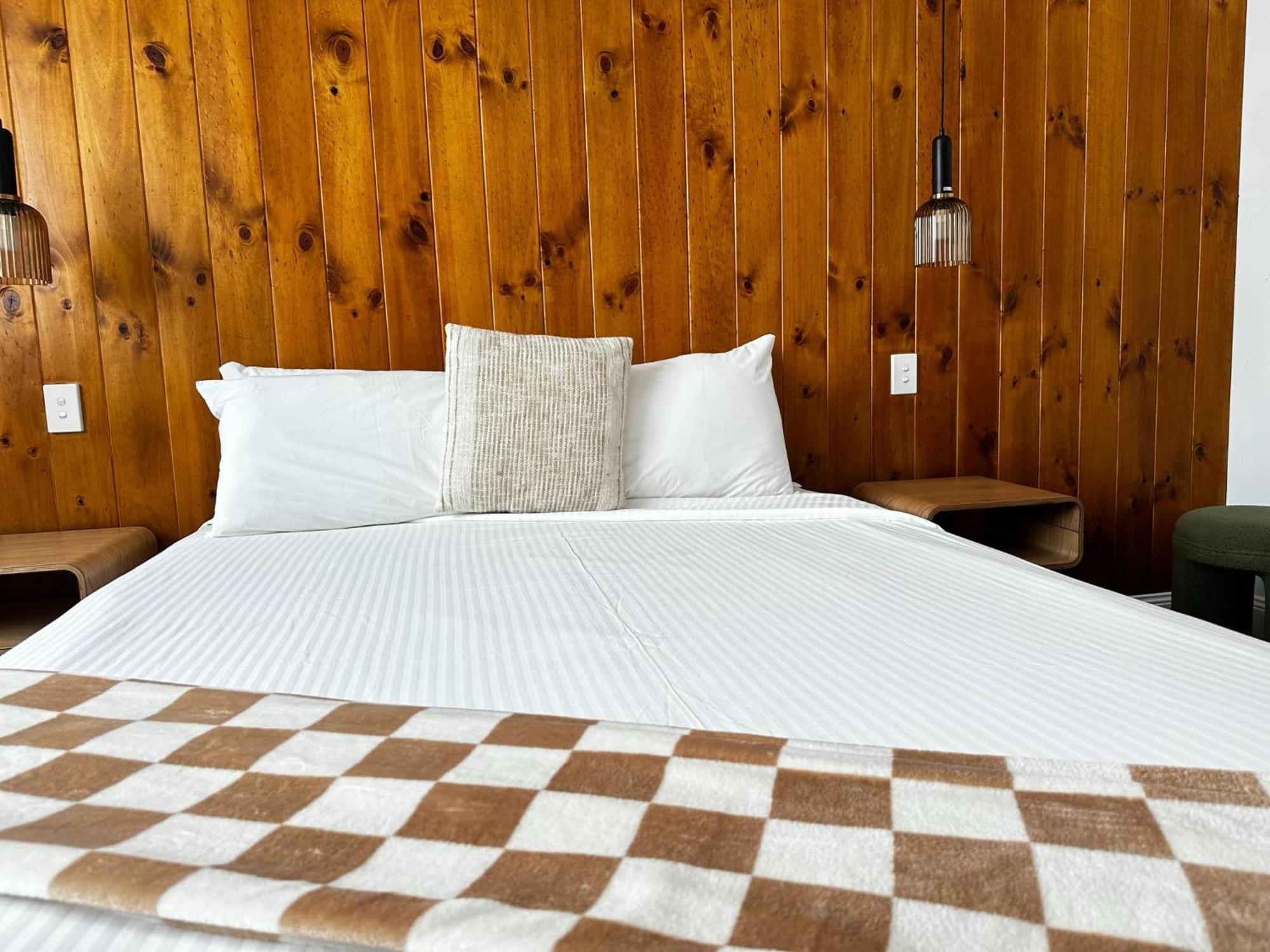 The Sherwood Hotel Лисмор Экстерьер фото